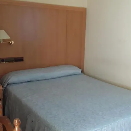 Lindaraja Hotel 2*