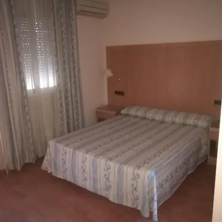 Lindaraja Hotel Peligros