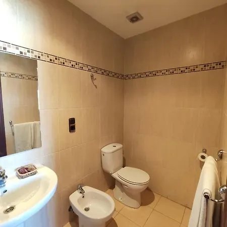 Lindaraja Hotel Peligros