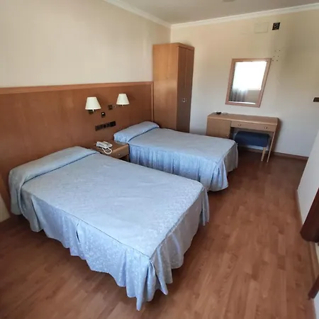 Hotel Lindaraja Peligros